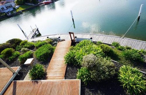 Paynesville Apartment | Captains Cove Resort - Waterfront Apartments