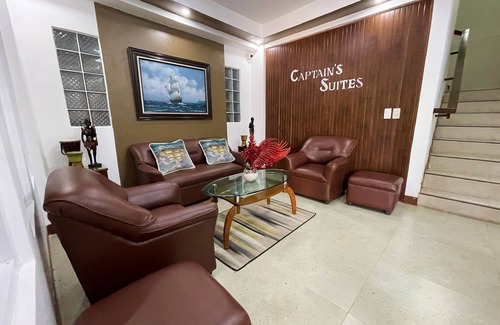 Guinobatan Hotel | Captains Suites Albay
