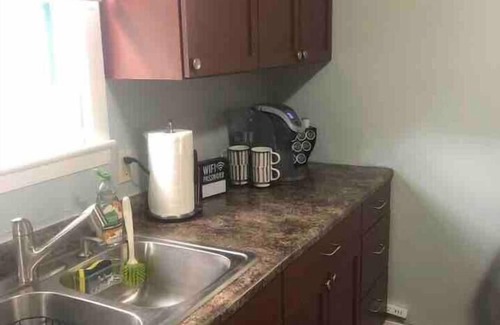 Sioux Falls House | Captain’sCove|Dog Friendly Home|Fence