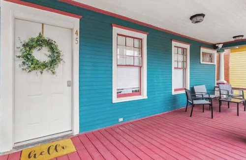 Springfield Apartment | Captivating 1BR Retreat on 10th Street