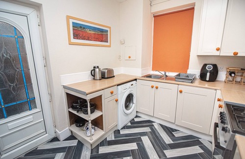 Doncaster House | Captivating 3-Bed House in Doncaster is a recently renovated house.