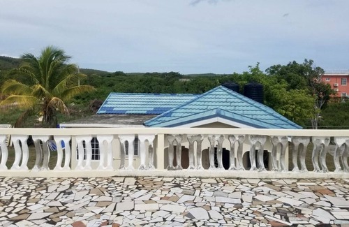 Silver Sands House | Captivating 3-Bed House in Trelawny, Jamaica
