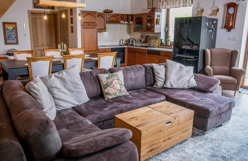 Uhliska Cottage | Captivating 3-Bedrooms Cottage in the hills