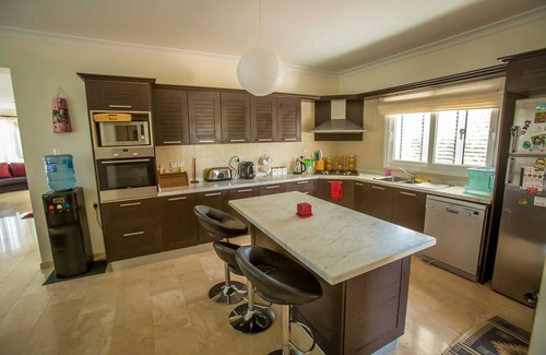 Kyrenia District Villa | Captivating 5-Bed Villa with private pool & garden