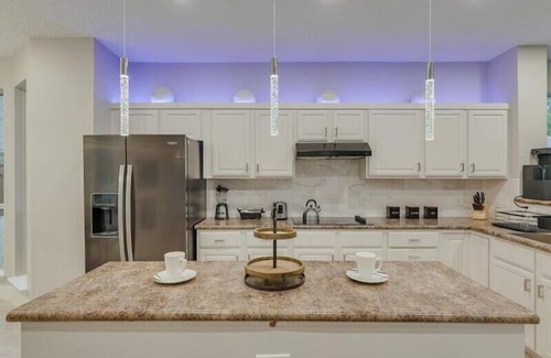 Mesquite House | Captivating 6BR/3B Home with Pool & Fire Pit