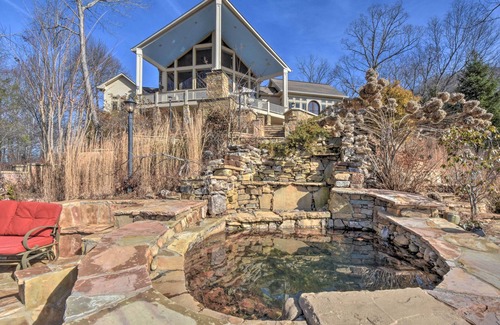 Hayesville Apartment | Captivating Vacation Rental Apt in Hayesville!