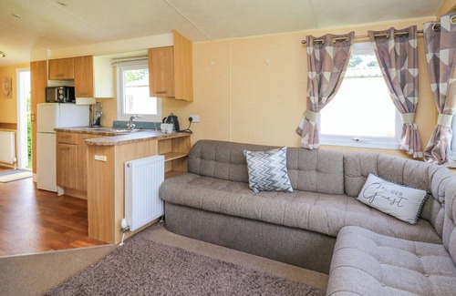 Ludchurch Cottage | CARAVAN 2 AT BLACKMOOR FARM, pet friendly, with a garden in Tenby