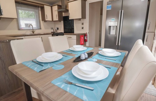 Ruthin Cottage | CARAVAN 96, pet friendly, with a garden in Llanfwrog, Denbighshire