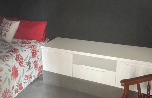 Greenlane - Ellerslie House | Caravan Accommodation Fully Furnished Wifi , Power, Water Clean and comfortable