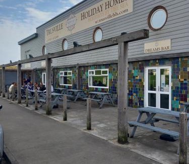 Mablethorpe and Sutton Ski Chalet | caravan escape at happy days mablethorpe