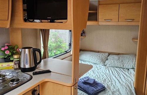 Dooradoyle Bed & Breakfast | Caravan Experience
