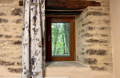 Palazzuolo sul Senio RV Rental | Caravan "Le Sorgenti - Bungalow In Sasso" with Mountain View & Private Garden