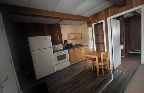 Fort St. John Hotel | Caravan Motel