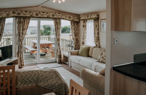 St Brides House | Caravan with sea views on the coast near St Davids