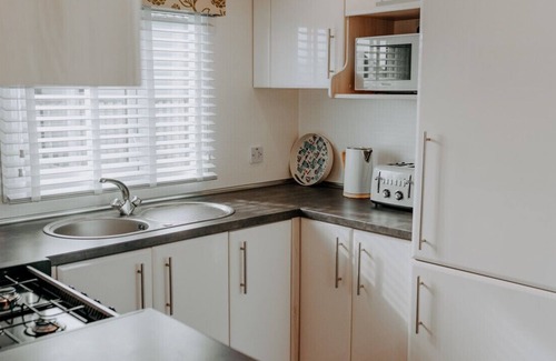 St Brides House | Caravan with sea views on the coast near St Davids
