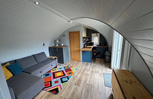 Ipswich Cabin | Cardamon Pod Self-Catering glamping in Suffolk