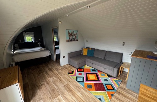 Ipswich Cabin | Cardamon Pod Self-Catering glamping in Suffolk
