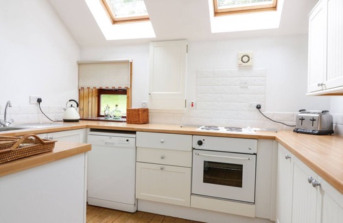 Murthill Cottage | CARDEAN MILL, pet friendly, character holiday cottage in Blairgowrie
