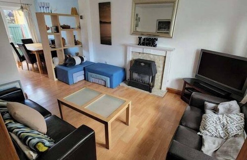 Atlantic Wharf House | Cardiff 3Bed House-FreeParking-15MinWalkToStadium