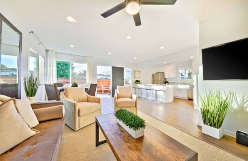 Cardiff-by-the-Sea Condo | Cardiff Beach Charmer