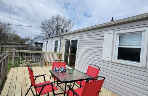 Muncie House | Cardinal Cottage - 2 bedroom cozy home