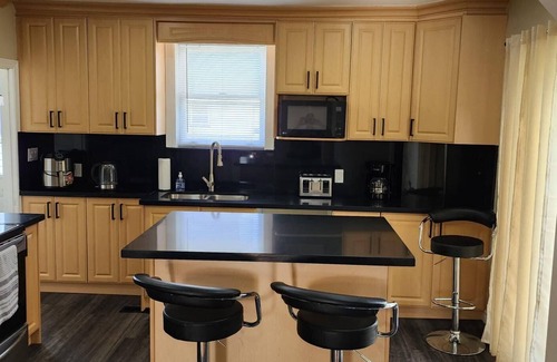 Cardinal House | Cardinal Inn