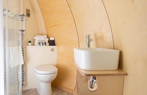 Kippen Hotel | Cardross Estate Glamping