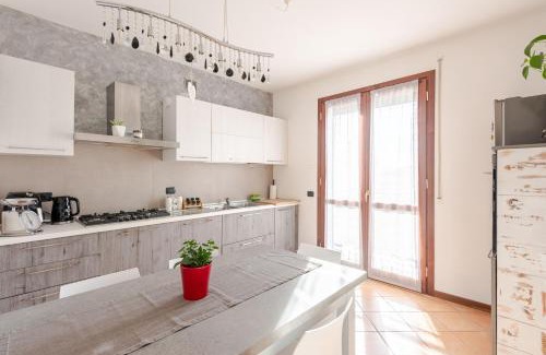 Montebello Vicentino Apartment | Carducci work & business