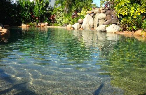 Cardwell Hotel | Cardwell at the Beach