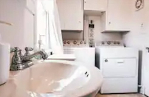 Arkansas City House | “CARE BnB” Lovely 2 Bedroom Condo - sleeps 8