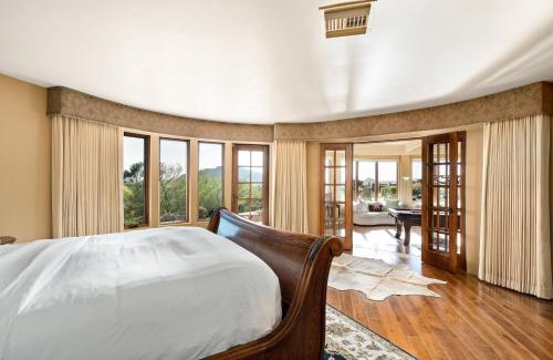 Carefree Fore House | Carefree Crest: Jaw Dropping VIEWS Pool 2 Casitas Outdoor Living