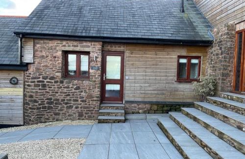 Worlington House | Careful Cottage
