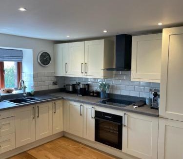 Worlington House | Careful Cottage