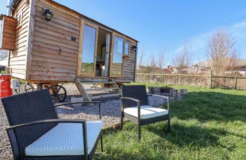 Gwaenysgor Near Prestatyn House | Cariad Bach