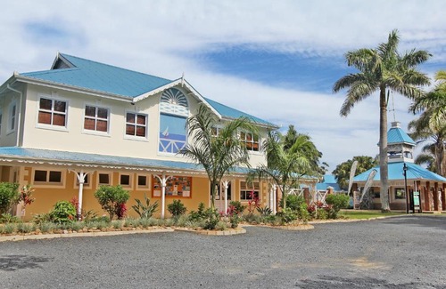 Port Edward Resort | Caribbean Estates Holiday Resort