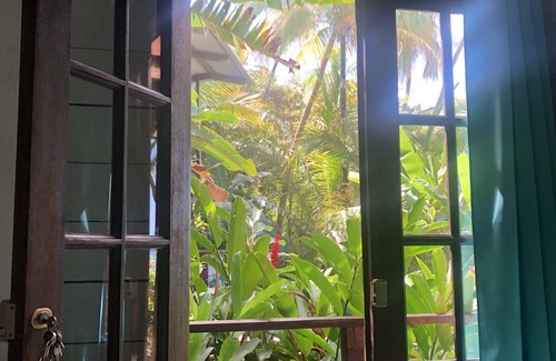 Isla Bastimentos Apartment | Caribbean Front, 5 bd Tropical Paradise In The Middle Of Bocas Best w/Pool