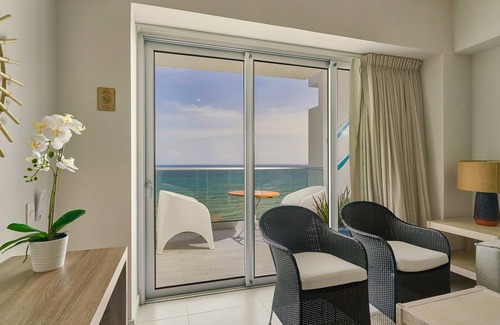 Juan Dolio - El Pueblo Apartment | Caribbean Sea Panoramic View Suite on 17 Level