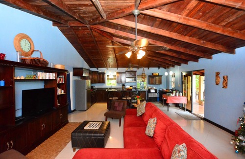 Sittee River Village Bed & Breakfast | Caribbean Shores b&b cozy and affordable!