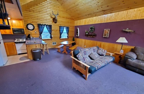 Island Park House | Caribou Crossing Cabin Yellowstone