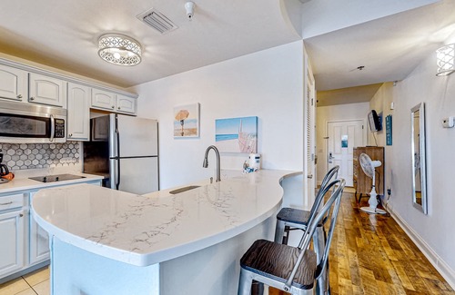 Sunnyside Resort | Carillon Beach Inn by Vacasa