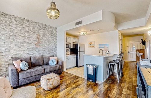 Sunnyside Resort | Carillon Beach Inn by Vacasa
