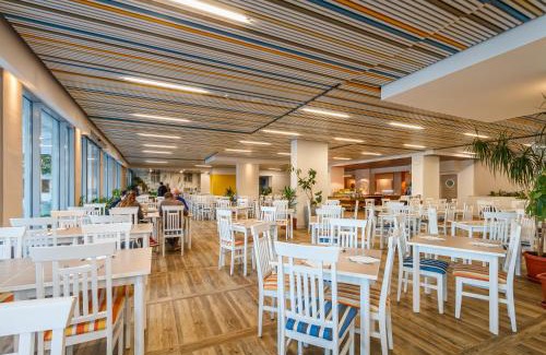 Donja Josica Hotel | Carine Hotel Delfin