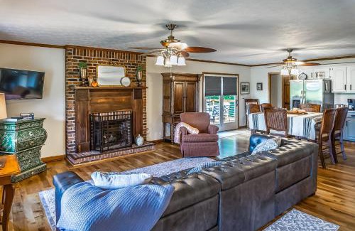 Elizabethton House | Carla's Cottage