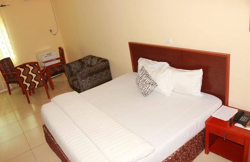 Calabar Hotel | Carlcon Hotel