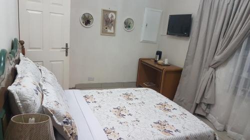 Gaborone House | Carlcyn Homestay