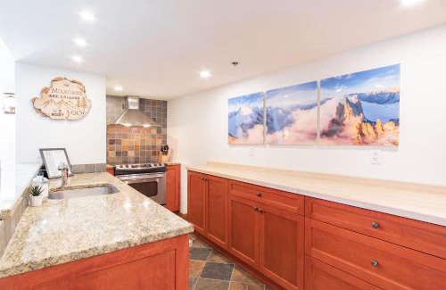 Whistler Village Apartment | Carleton Lodge by Outpost Whistler