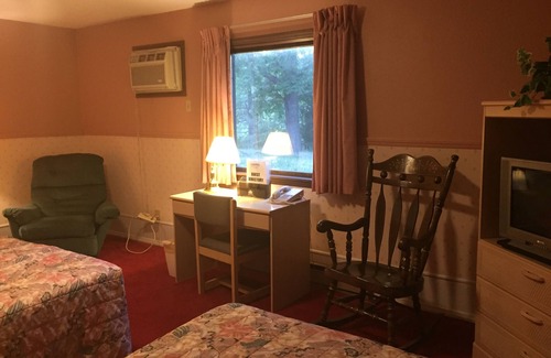 Carlinville Hotel | Carlin Villa Motel