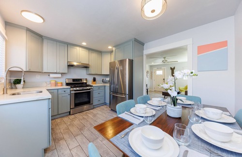 Olde Carlsbad House | Carlsbad Beach Bungalows - 4BRs, Outdoor Living, Walk to Beach, Pet-Friendly