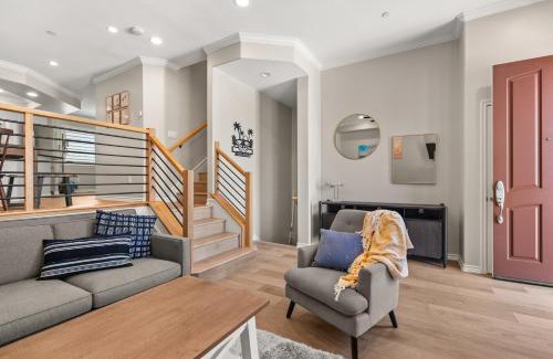 Carlsbad Village House | Carlsbad Village Escape 3-Bed 2,5-Bath steps from the beach
