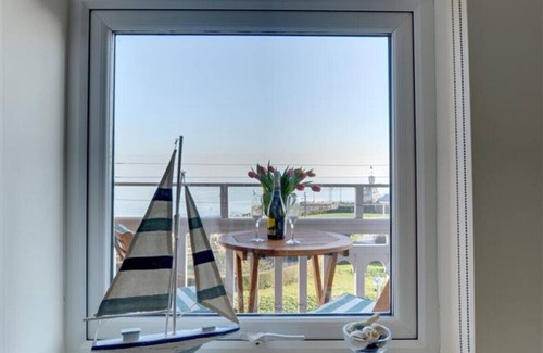 Broadstairs Apartment | Carlton Bay View - Two Bedroom Apartment, Sleeps 4